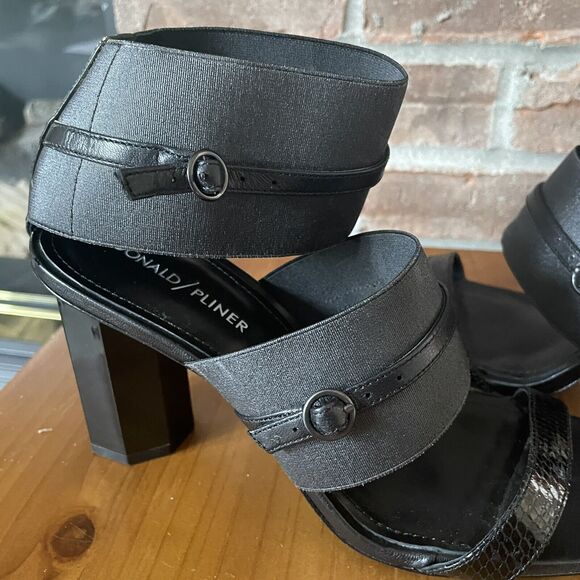 Donald J Pliner Edie Open Toe Size 8 Pumps Sandals Heels Black Italian Leather - Picture 5 of 14